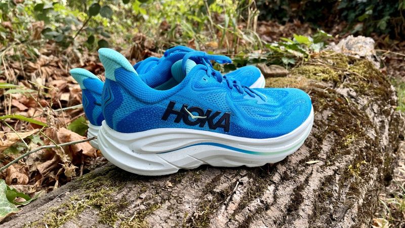 Hoka Clifton 10