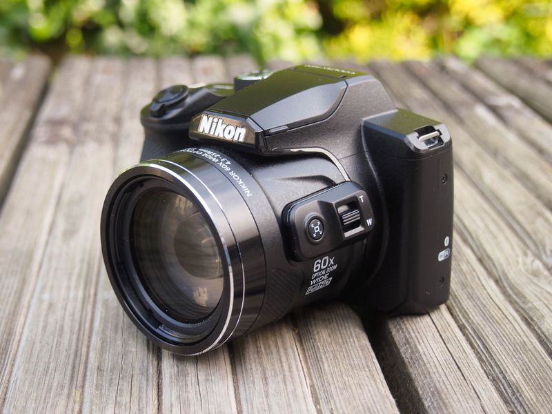 Nikon Coolpix B600