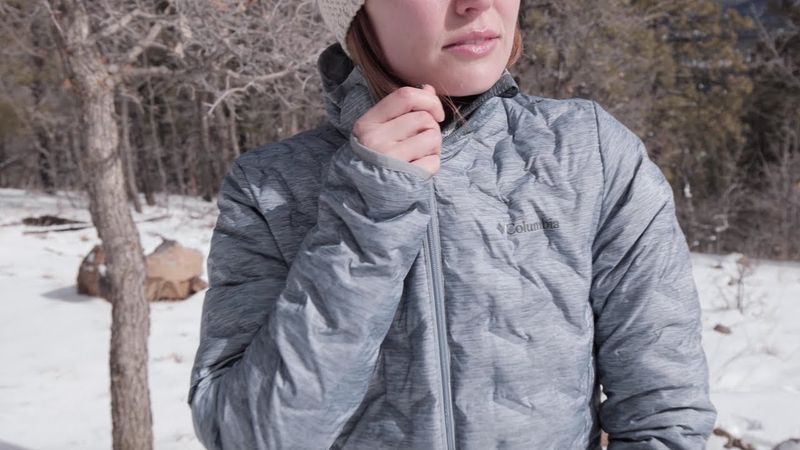 Columbia – Delta Ridge Down Hooded Jacket