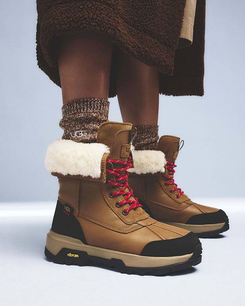 UGG 