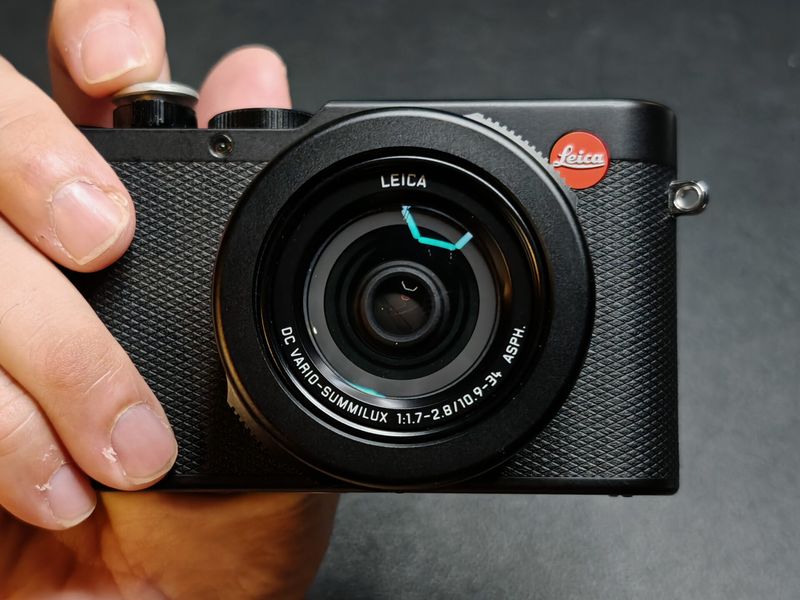 Leica D-Lux 8