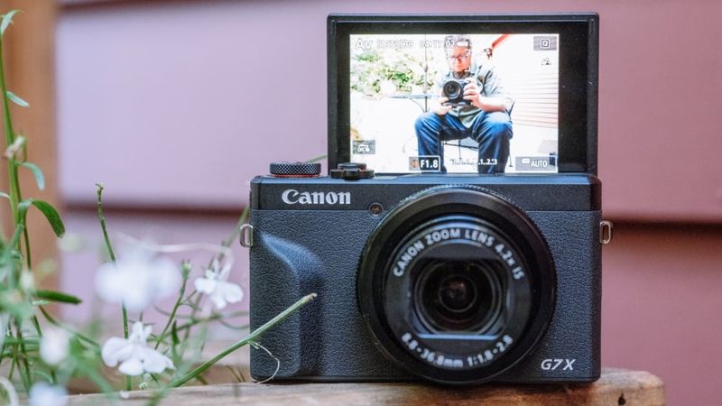 Canon PowerShot G7 X Mark III – Classic Low-Light Pocket Cam