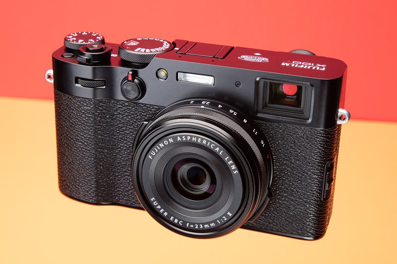 Fujifilm X100V