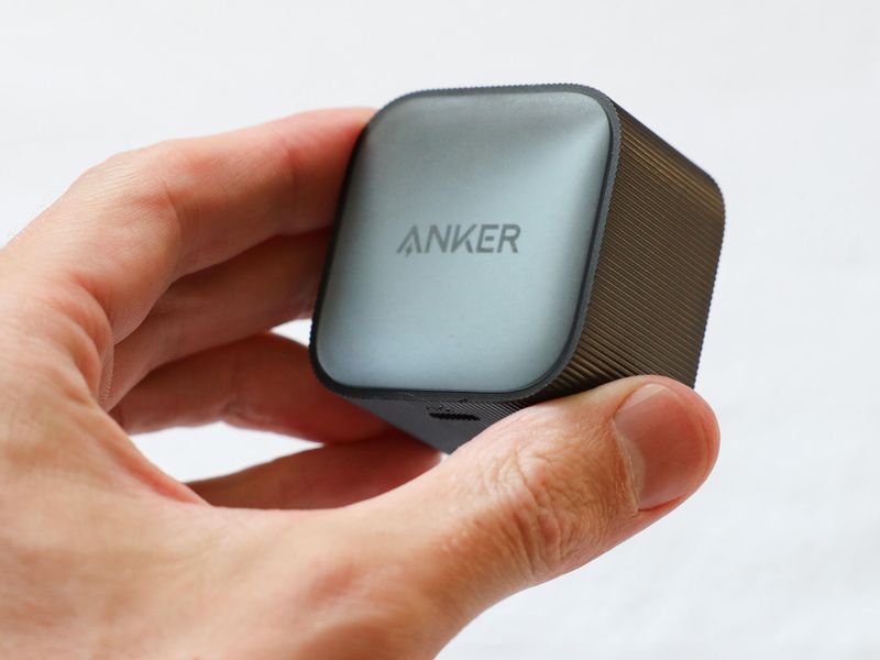 Anker Nano Charger (30W): the tiny wall plug that still feels real