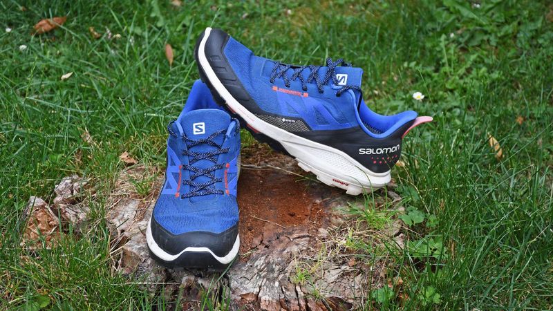 Salomon Outpulse Low Hiking Shoes