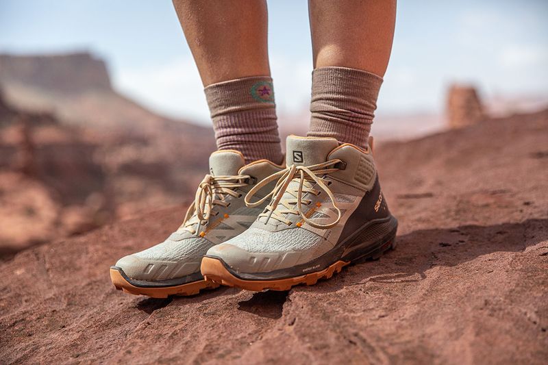 Salomon Outpulse Low Hiking Shoes