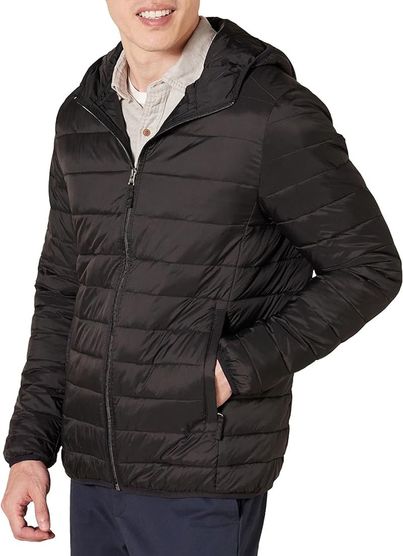 Amazon Essentials Men's Packable Lightweight Water-Resistant Puffer Jacket