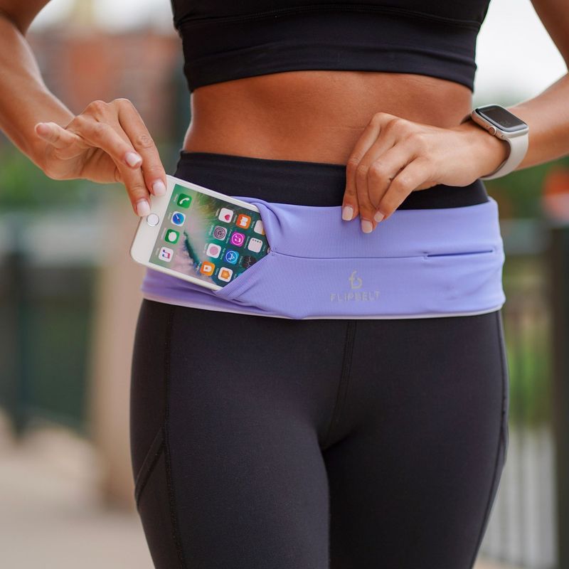 A Low-Profile Running Belt for Phone, Keys, and Gels