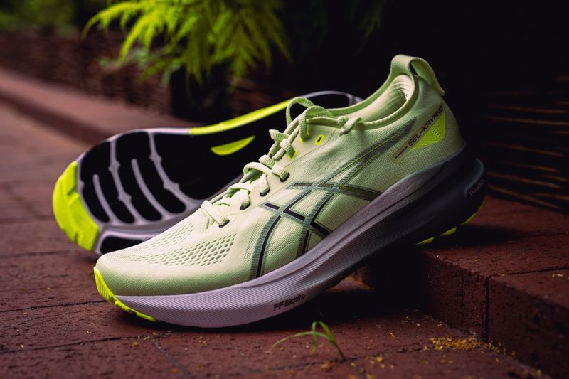 ASICS GEL-KAYANO 31