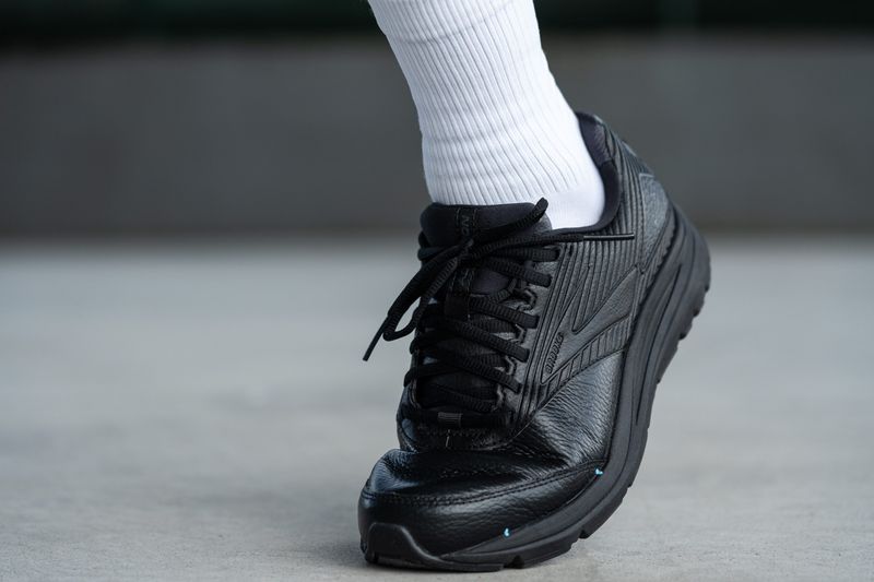 Brooks Addiction Walker 2