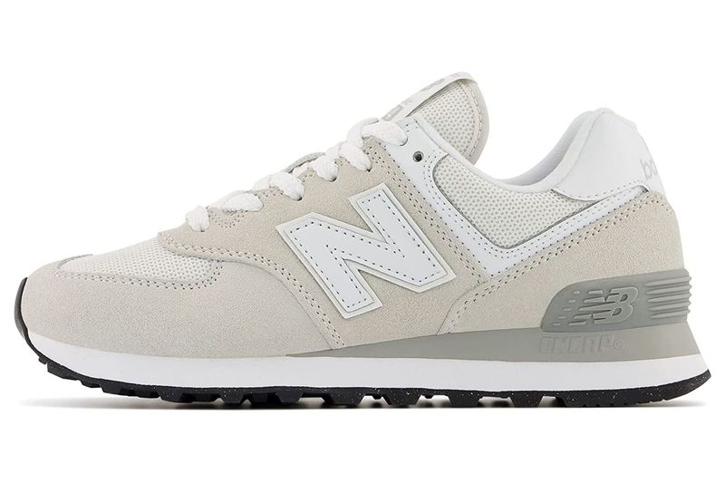 New Balance 574 Core - the weekend-trip-and-flights sneaker