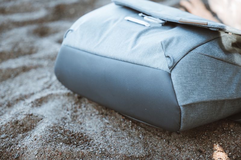 Peak Design Everyday Messenger 13 V2
