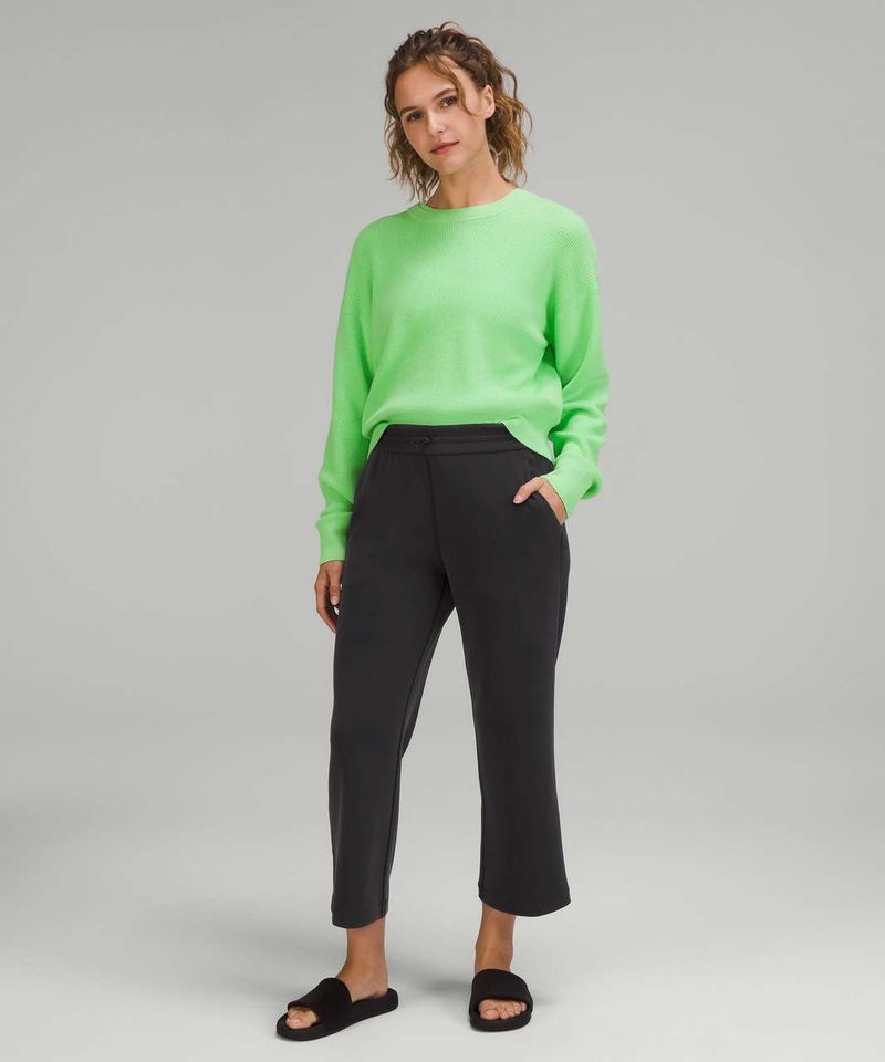 Softstreme High-Rise Straight-Leg Cropped Pant