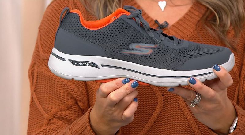 Skechers GOwalk Arch Fit (Wide)