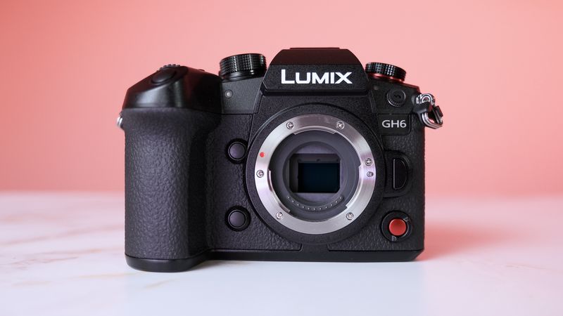 Panasonic Lumix GH6