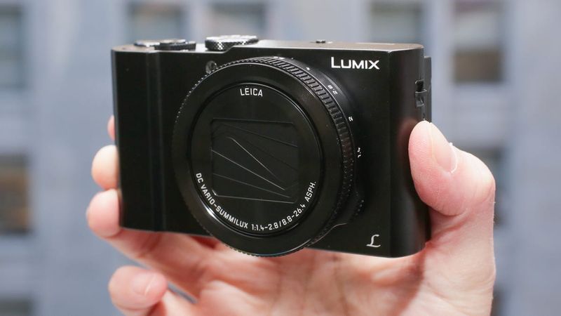Panasonic Lumix LX10