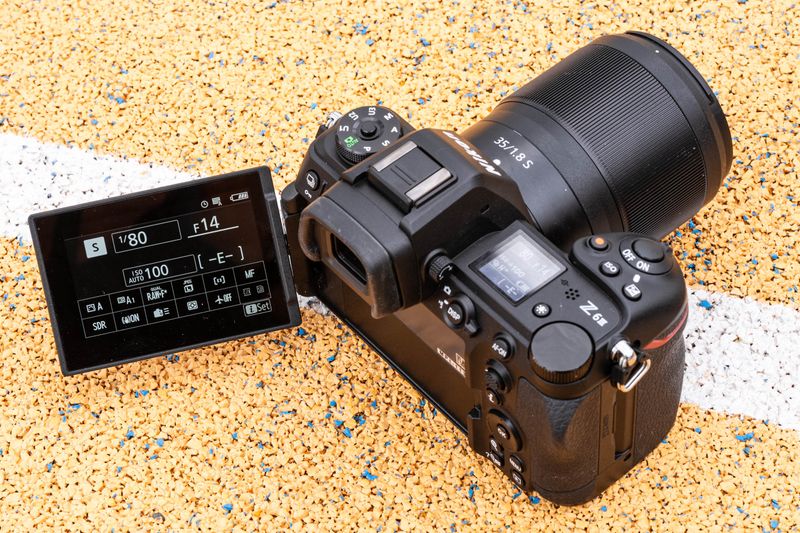 Nikon Z6 III – Cold-proof hybrid that just works