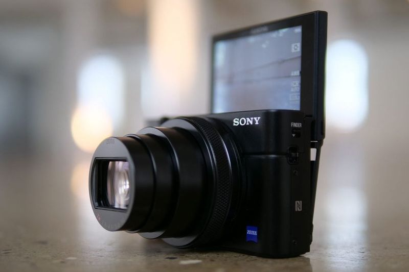 Sony Cyber-shot DSC-RX100 VII