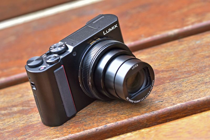 Panasonic Lumix ZS200 TZ200