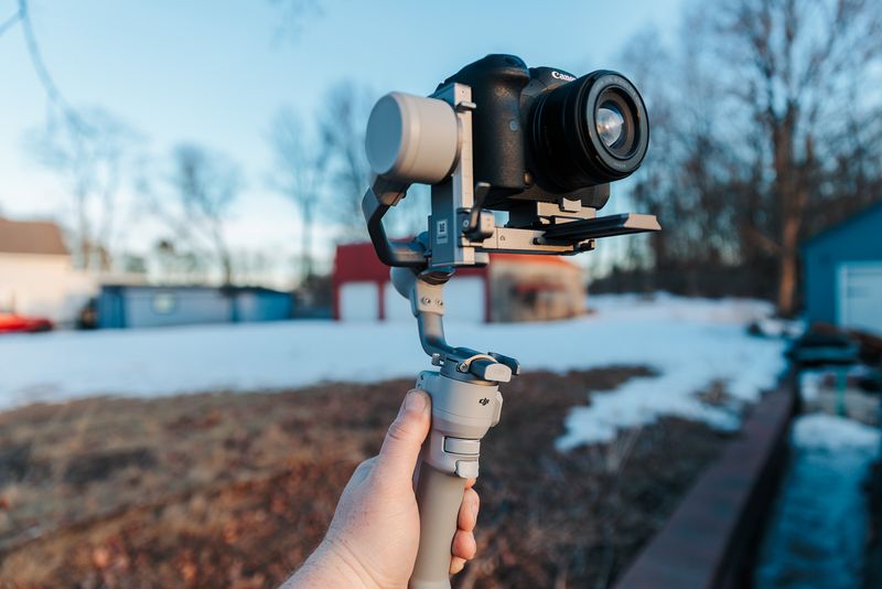 DJI RS 4 Mini (camera gimbal)
