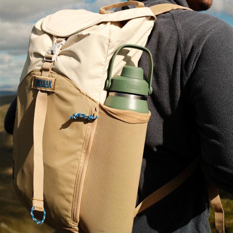 CamelBak Arete 18