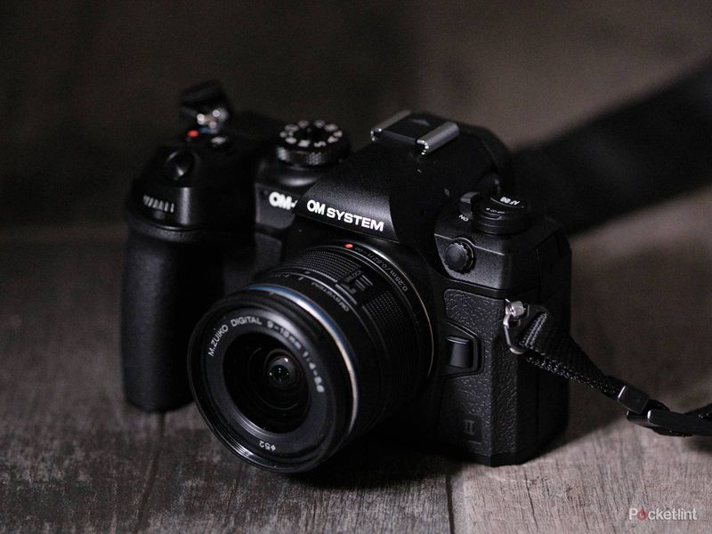 OM SYSTEM OM-1 II