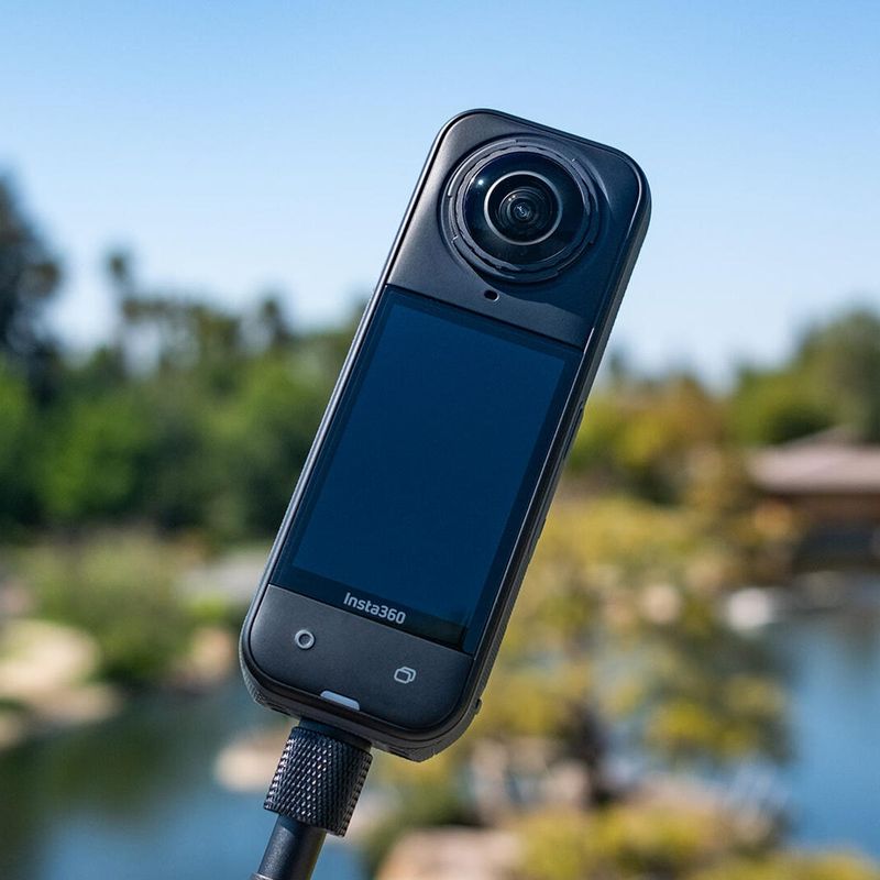 Insta360 X5