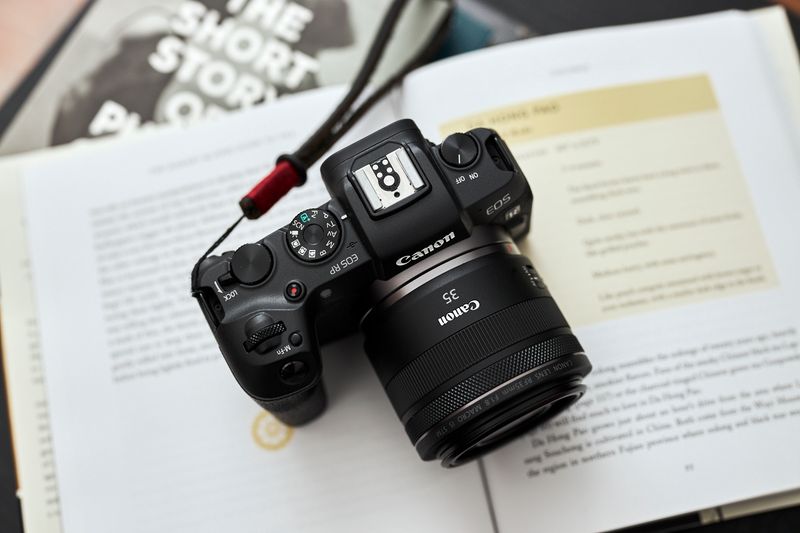 Canon EOS R8 with RF 35mm f1.8