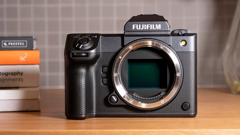 Fujifilm GFX100S II