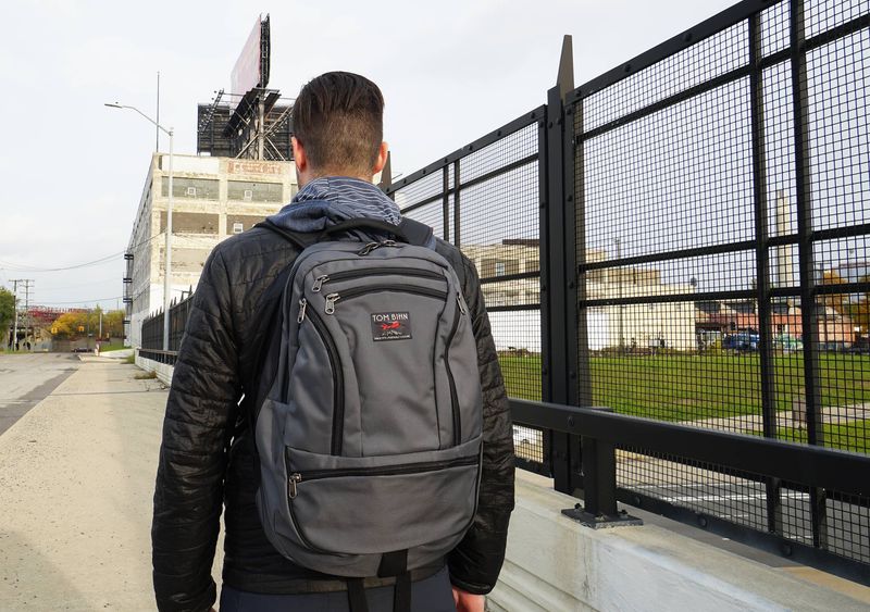 TOM BIHN Synapse 25