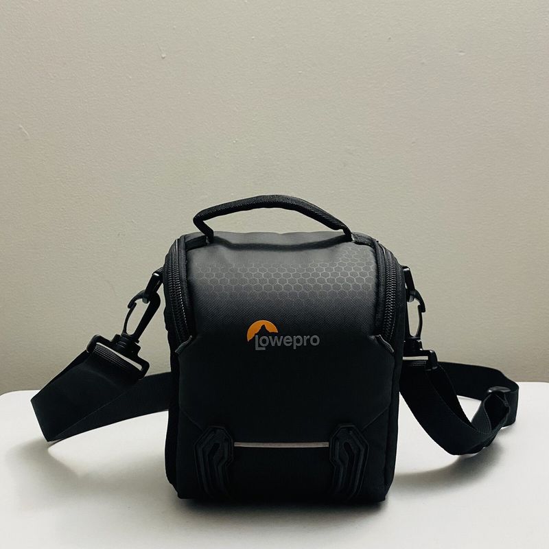 Lowepro Adventura Go SH Series