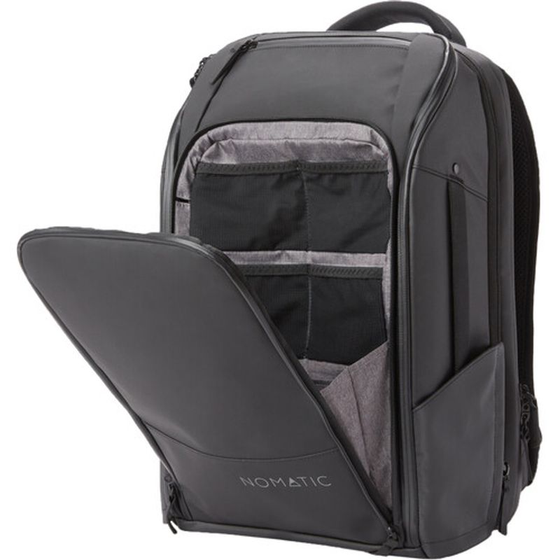 Nomatic Travel Pack (20-30L)