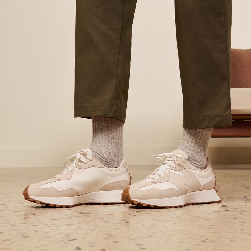 New Balance 327