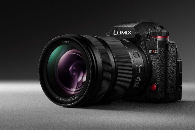Panasonic S1R II