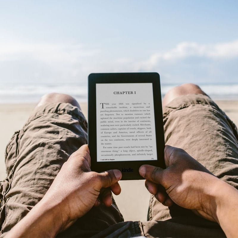 An E-Reader With Long Battery Life