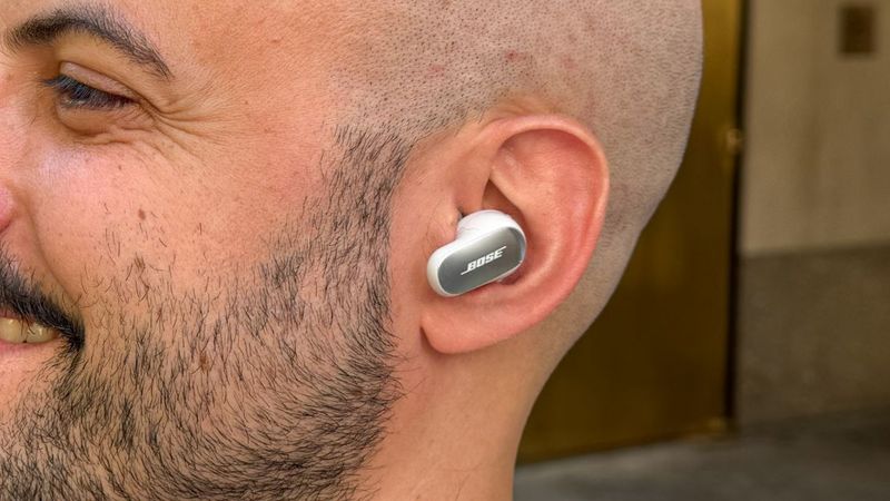 Noise-Cancelling Earbuds for Walking Days