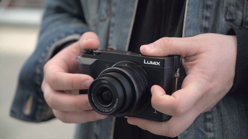 Panasonic Lumix DC-GX9