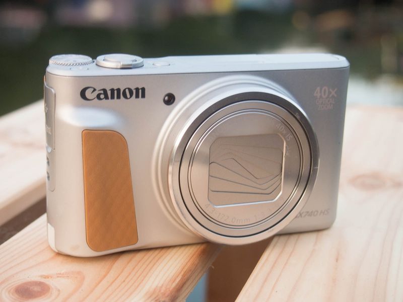 Canon PowerShot SX740 HS