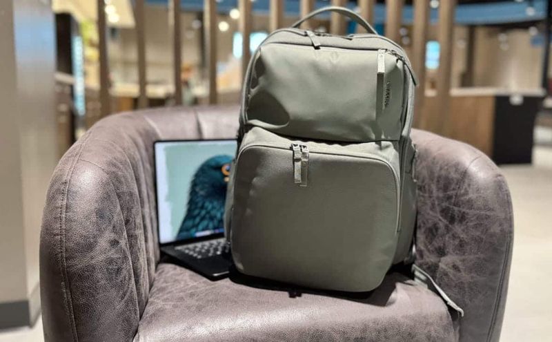 Incase A.R.C. Commuter Pack (26L)