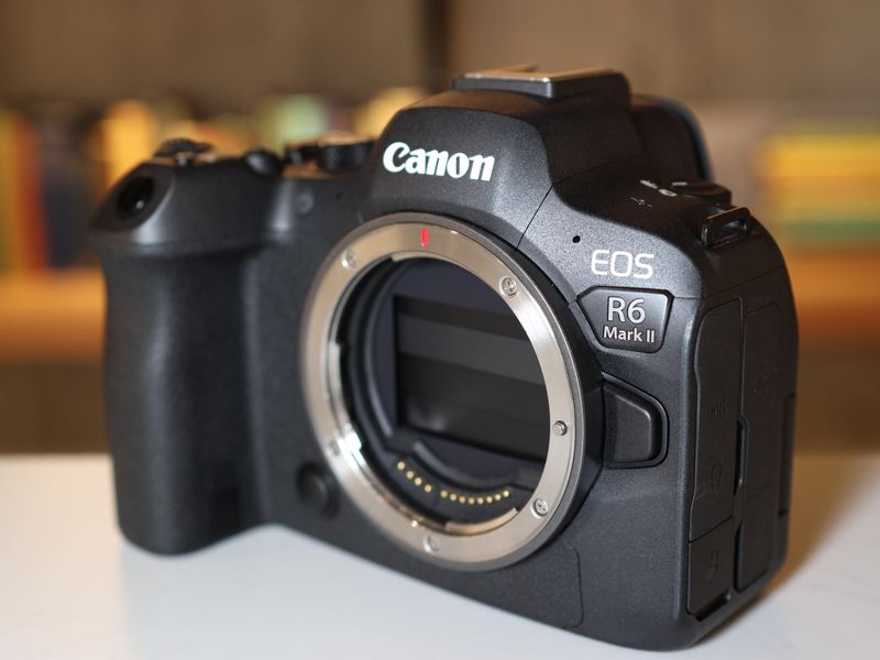 Canon EOS R6 Mark II