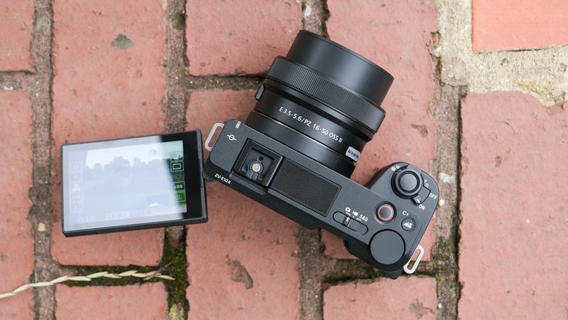 Sony ZV-E10 / ZV-E10 II