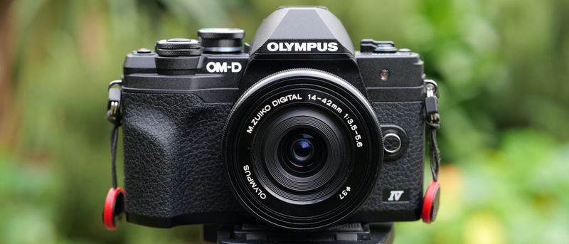 Olympus OM-D E-M10 Mark IV Mirrorless Camera