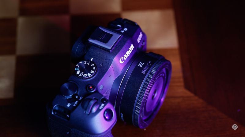 Canon EOS R8 with RF 35mm f/1.8