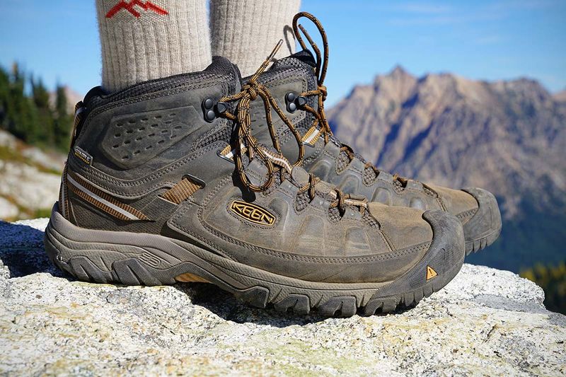 Keen Women's Targhee III Mid Waterproof Hiking Boot
