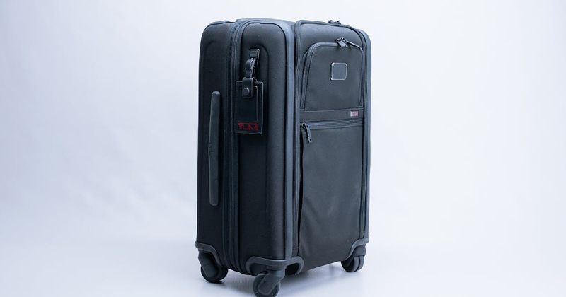 TUMI Alpha 3 Expandable International 4 Wheeled Carry-On