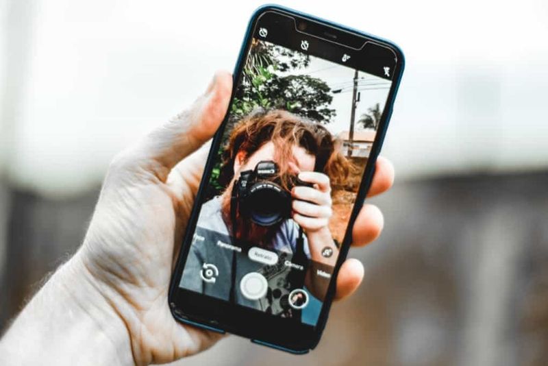 Compact Camera or Smartphone