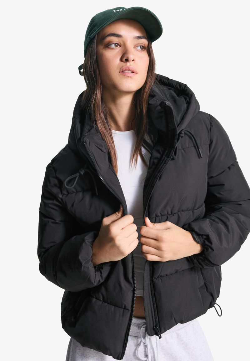 Bershka Hooded Puffer Jacket — Everyday Warmth & Comfort