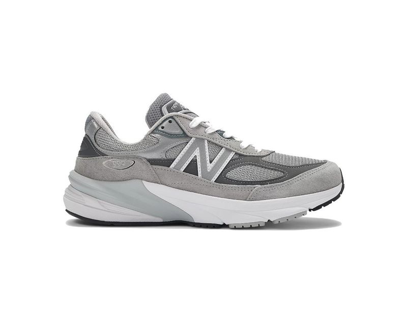 New Balance 990 v6 - the