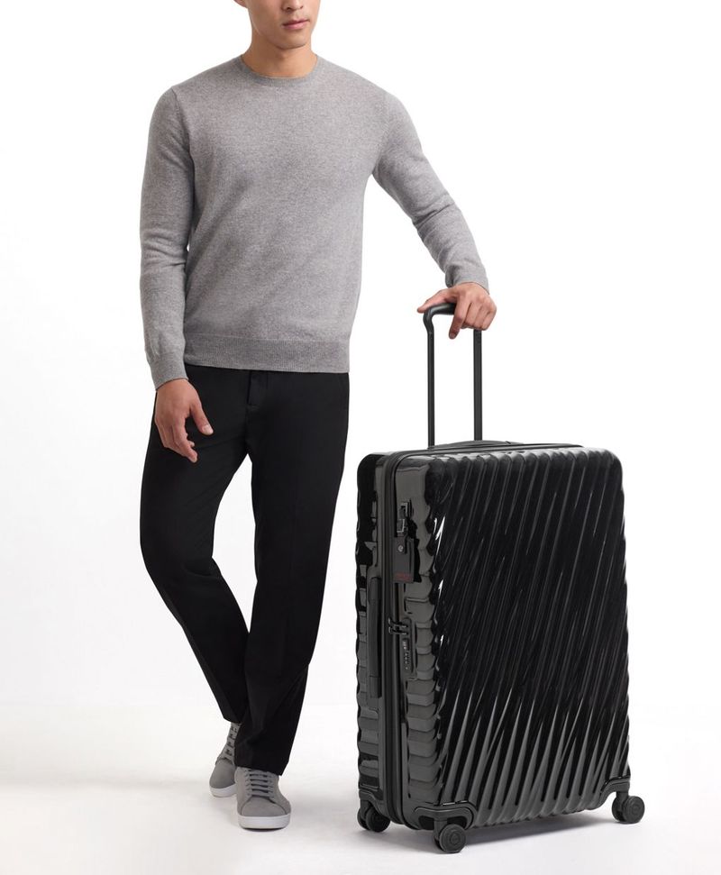 TUMI Alpha 3 Extended Trip Expandable 4 Wheeled Packing Case
