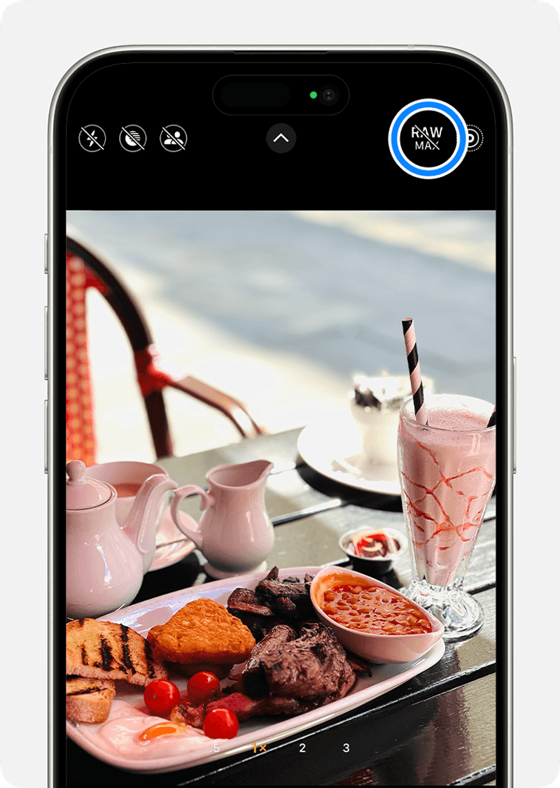 iPhone 15 Pro (with ProRAW)